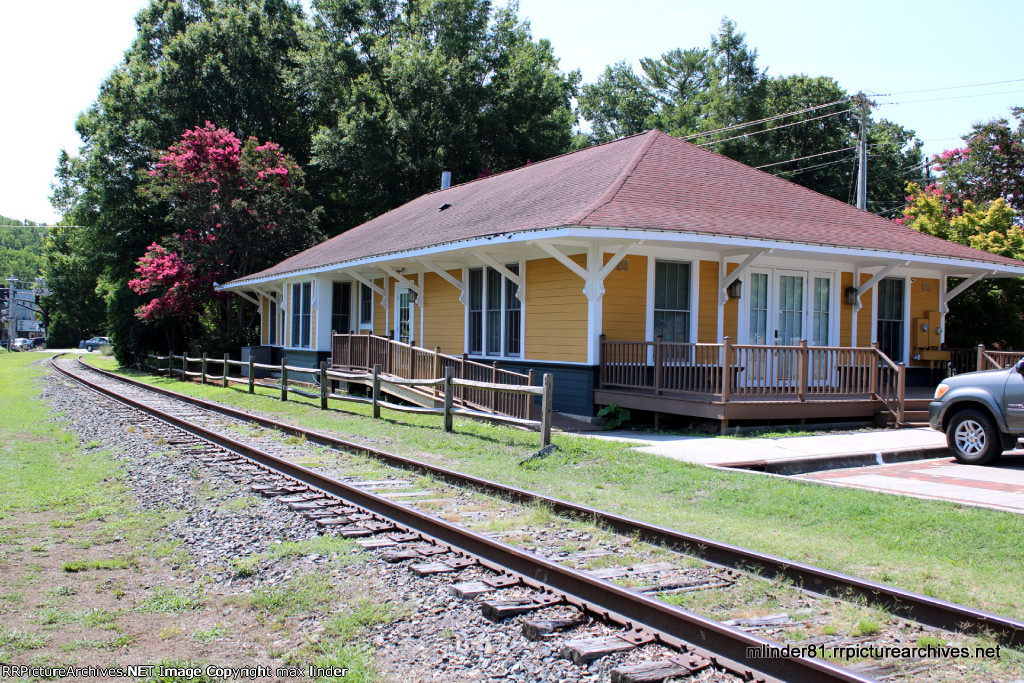 Tryon Depot